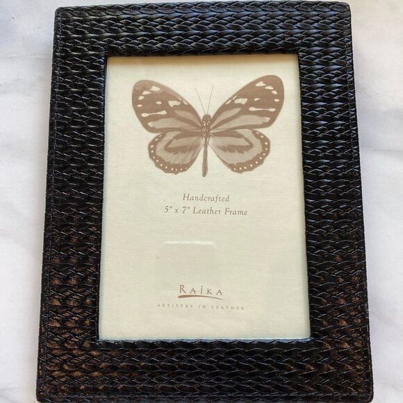 Raika Italian Black Leather 5x7 Picture Frame - Picture 1 of 5